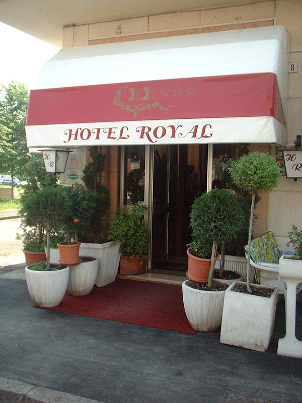 Hotel Royal Alessandria Exterior photo