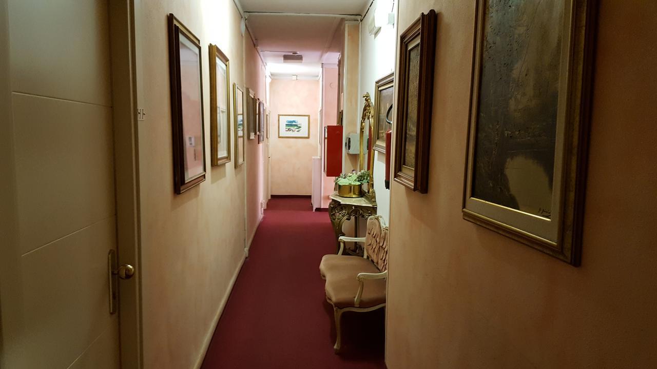 Hotel Royal Alessandria Exterior photo