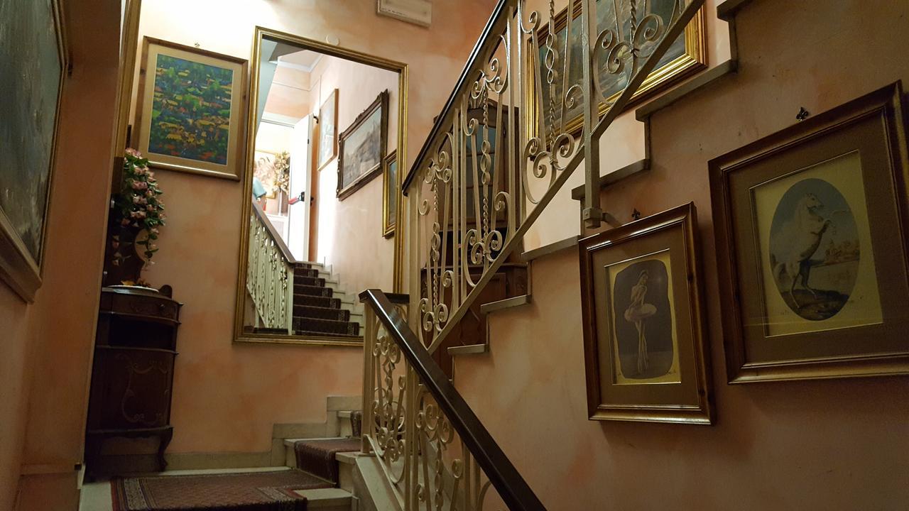 Hotel Royal Alessandria Exterior photo